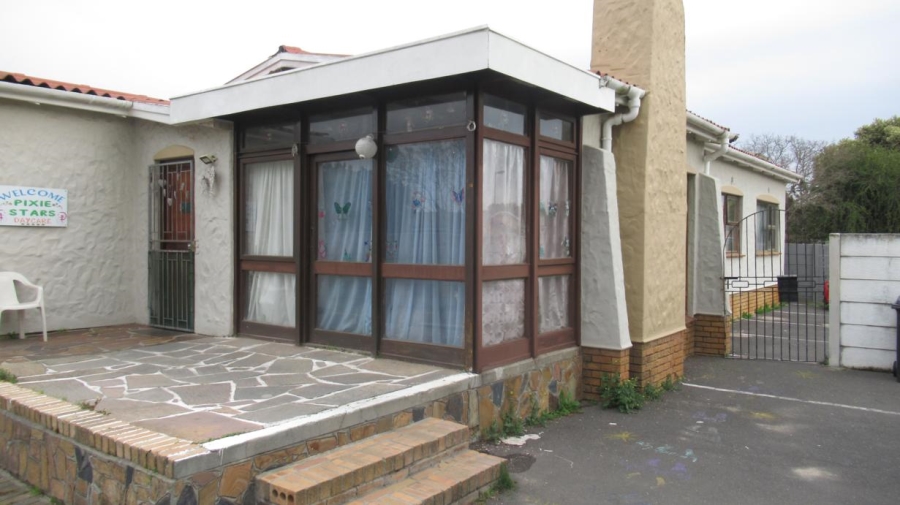3 Bedroom Property for Sale in Windsor Park Western Cape